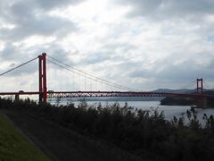 そこから10分ほど走ったところに平戸大橋があります。
立派な美しい橋です。