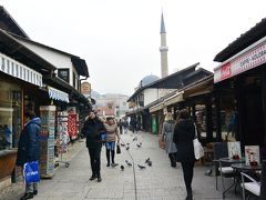 ダンナがバシュチャルシヤにお店を構える靴職人のお店に、靴をオーダーしに行きました。