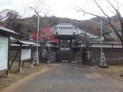 10時38分、三島市玉沢の妙法華寺に到着。日蓮宗の寺院で寺格は本山です。