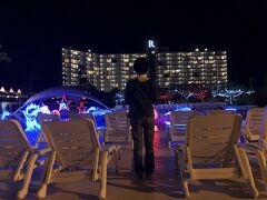 沖縄最後の夜は、ルネッサンスリゾート沖縄

クリスマスムード満載