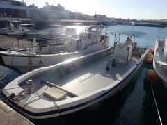 マリンサービスむるぬーしの送迎で都屋漁港からダイビングへ出発です。