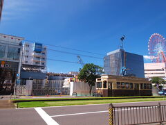 2018年当時は再開発中の鹿児島中央駅から
志布志港～鹿児島中央駅前・南埠頭を結ぶ高速シャトルバス「さんふらわあライナー」に乗車して志布志港へ向かう。

さんふらわあライナーは事前予約制
キャンペーン利用でさんふらわあに乗船する人は無料
キャンペーン期間：2025年3月31日まで延長決定！