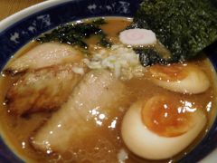 　なので、ANAラウンジには入れません。ということで、「せたが屋」のラーメンをいただくことにしました。うん、出国前に美味しいラーメンはなかなかいいぞ。