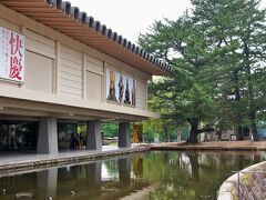 １０時半過ぎに関空に到着。奈良行きのリムジンは11:25発。毎度のことながらタイミングがいまいちで・・・この待ち時間がもったいないです。

リムジンに乗り１３時過ぎにＪＲ奈良駅に到着・・・駅前のホテルに荷物を預けて、駅前から路線バスに乗り、氷室神社・国立博物館で降りました。

13:45・・・奈良在住のガブリエラさんと待ち合わせていました。