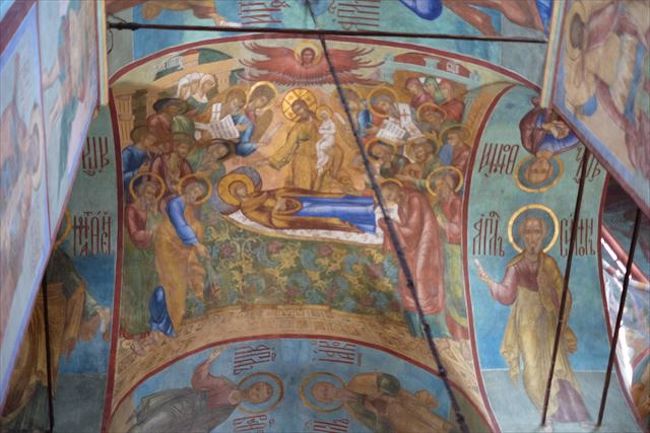 [109]<br />天井です。