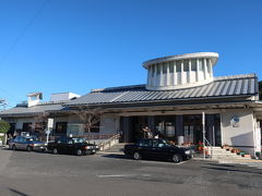 有田駅に到着！
駅前の観光案内所で、説明を聞き
テーマパークへ行こうかと思っていましたが
有田の町散策に変更することにしました。