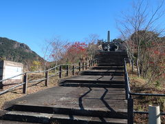 李参平氏の碑があります。