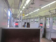 カエルタウンを泣く泣く（？）出発した所から、本旅行記は開始となります。

紀勢本線もこの辺りのローカル列車（昼間）は、お客さんが少ないようですね…。