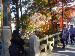 高尾山参道の蕎麦屋街

紅葉橋