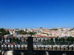 休憩しすぎて時間があまりなかったり、デブしょうを発揮してウーバーで丘の上までいって、そこから観光していく作戦。