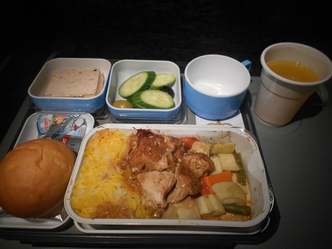 カイロで無料にトランジットホテルを体験した後、<br />https://4travel.jp/travelogue/11430253<br />エジプト航空（MS)でガーナの首都アクラへ向かいます。