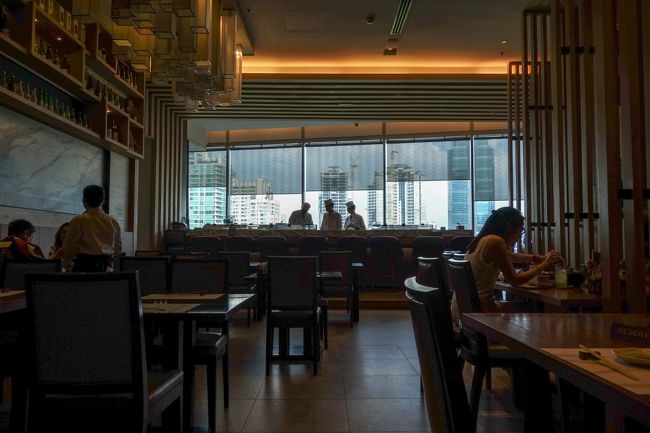 セントラルエンバシーに来た目的は寿司！<br />11時台に美味しく寿司を食べるために早起きして朝食も早めに済ませておいた。