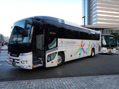 まずは夜行バスで富山駅に到着。