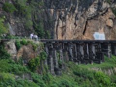 旧泰麺鉄道の遺構、アルヒル桟道橋。今も現役で鉄道が走る。