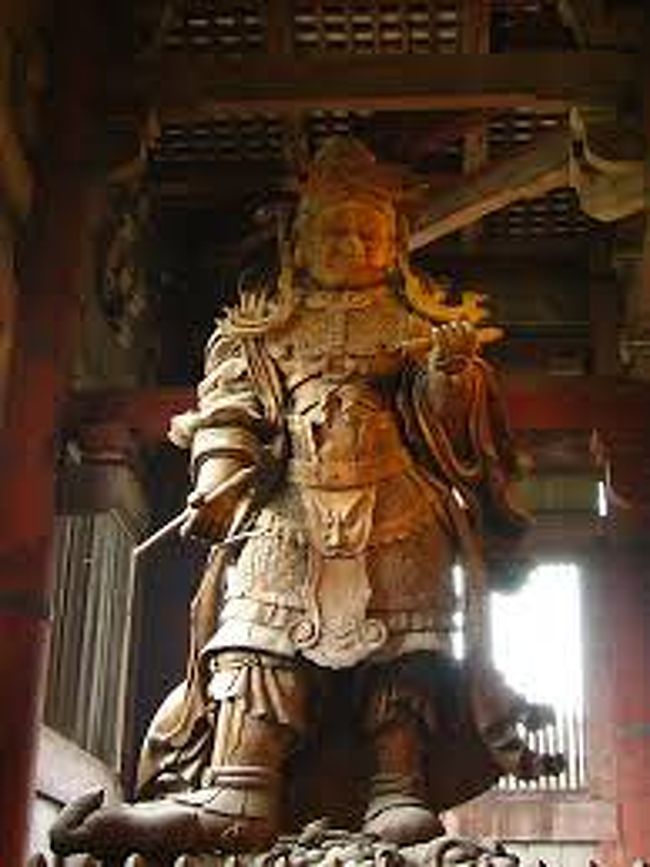 運慶ですね。今から1000年以上も前に建てられたとは信じがたい！