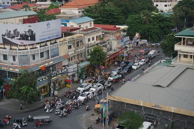 ●G Mekong Hotel<br /><br />帰宅ラッシュの時間ですね。