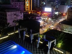 ●G Mekong Hotelから

夜のプールがとっても綺麗。
シティリゾートって素敵(笑)！