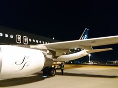 スターフライヤーなので沖止めで羽田空港に到着しました。