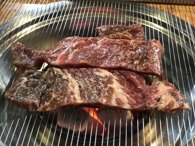 まずは骨付きのソソカルビ 13,000W（写真は2人前）を注文