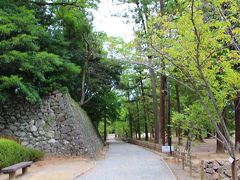 出雲そばでお腹を満たしたら、松江の町散策に出発♪
