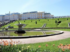 「イタリアの噴水」。訪れた時は丁度チューリップが満開の時期でした。