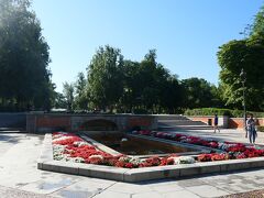 そこからはエル・レティーロ公園（Parque de El Retiro ）を通って、散歩しながら帰ります。お天気がよく、散歩日和！
午前中だったのでそこまで日差しが厳しく感じずちょうどよかったです。