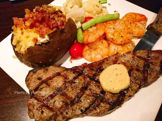 夕食は荃灣に戻ってから食べました。<br /><br />〇　Ruby Tuesday<br /><br />ステーキと、