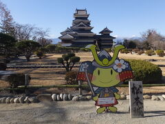 松本城に入城します。