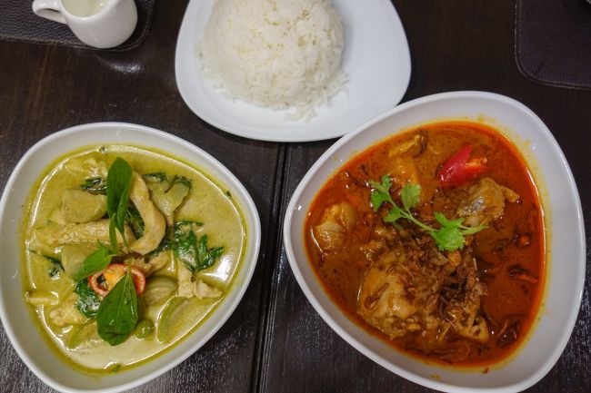 グリーンカレーとマッサマンカレー。<br />マッサマンカレーが絶品だった。本当に美味しかった・・・。