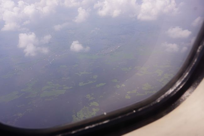 ●K6 105便から<br /><br />10:52。<br />大きな沼のような湖のような…。