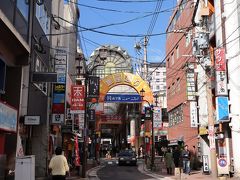 昼食の後は、すぐ近くの天文館商店街へ。