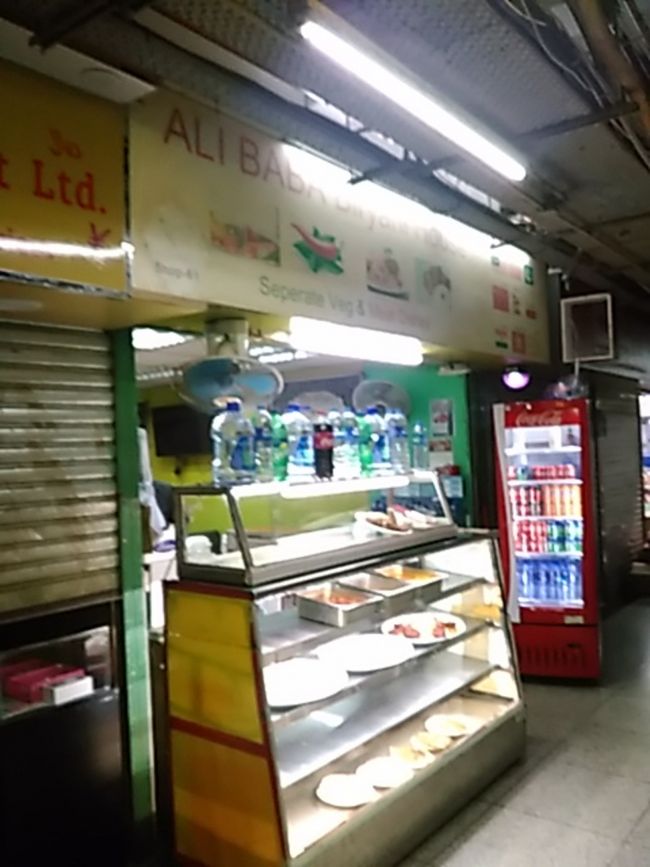 南インド料理が至るところで食べられます