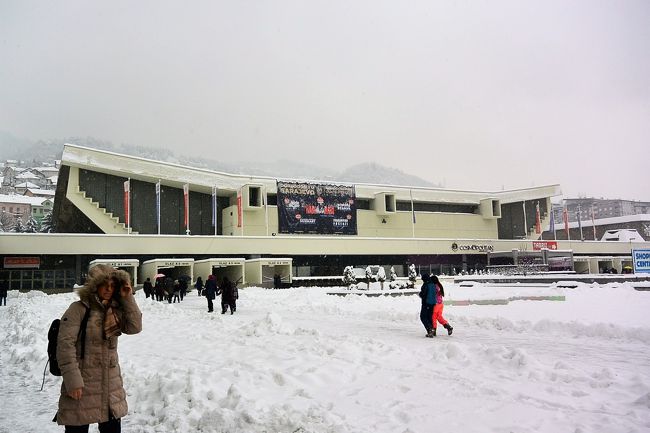 Russian Ice Starsによる『Snow White on Ice』が開催中のスケンデリヤ。