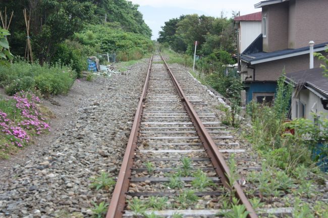 日高本線線路内。<br />奥が鵜苫方面です。