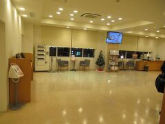 荷物を預けておいたコンフォートホテル彦根にチェックイン。
彦根駅東口から徒歩２分くらいの便利な場所です。