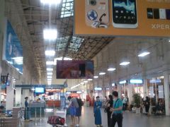 7月13日　ホーチミン・タンソンニャット空港からハノイへ向かいます。