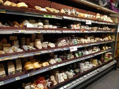 スーパーマーケット。全部チーズ。
Auchan SUPERMARCHE KLEBER