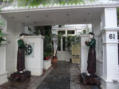 通りがかりのレストラン、Maison Sen。10年前にハノイで行ったレストランがとても素敵でとても美味しかったのですが、お店の名前を思い出せません。レストランの前を通る度に、ここかな？と覗いてみるのですが、記憶が曖昧です。