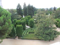 　王宮の北側は美しいサバティーニ庭園になっています