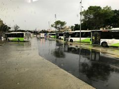 ヴィットリオーザ(Birgu)行きの2番のバスに乗り込んだらすぐに、
またもや土砂降りの大雨。ついてないな～。

ヴィットリオーザ・マルサシュロック編へと続く。