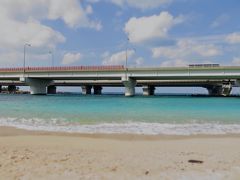 その後は隣の、波の上ビーチへ。
さすが沖縄、砂浜と海がきれいで嫁さんも大喜び。

https://youtu.be/BlexGn2UEAw