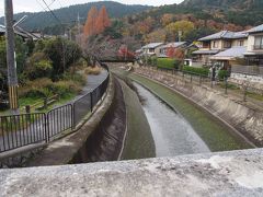 JRで山科へ

山科疏水

琵琶湖の水を云々と、一応軽くご説明。