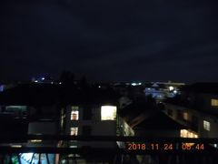 3日目。
今日は朝からアンコールワットでの朝日観賞のため超早起き。朝5時のホテル出発に合わせて4時半前に起床。