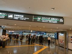 1日目：

朝のスカイライナーで成田空港へ移動。チェックインしました。