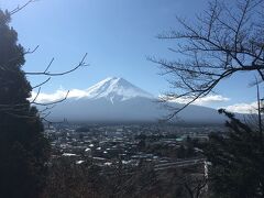 富士を臨むロケーション。