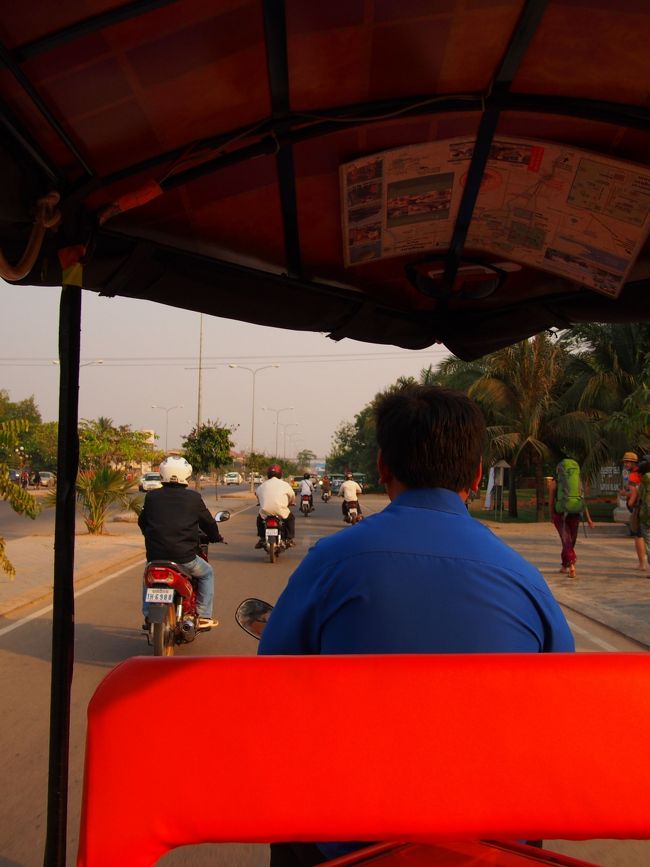 1日お世話になった通称３ドルドライバーさん♪<br />どこへ行くにも一回3ドル、陽気な男！