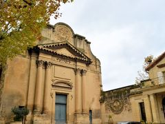 ソフィテルの横にあるChapelle de La Charité。1634年頃に建設されたチャペルで、ソフィテルと一体となったいるようにもみえる。