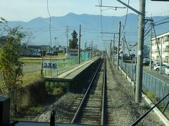 こういう片面ホームの駅も多い。