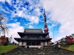 「増上寺」へやって来ました。

戌年と亥年の守護仏「阿弥陀如来」へ、感謝の気持ちをお伝えに。