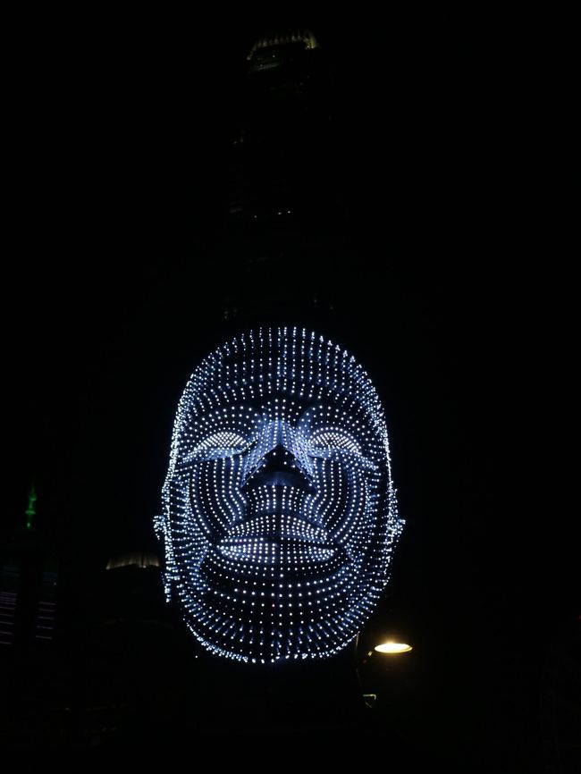 Talking Heads <br />あんまり気持ちのいいものではありませんが、これもアート。